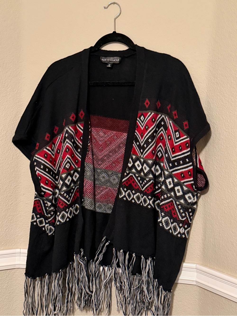 Almost Famous Black Red & White Patterned Fringe Poncho